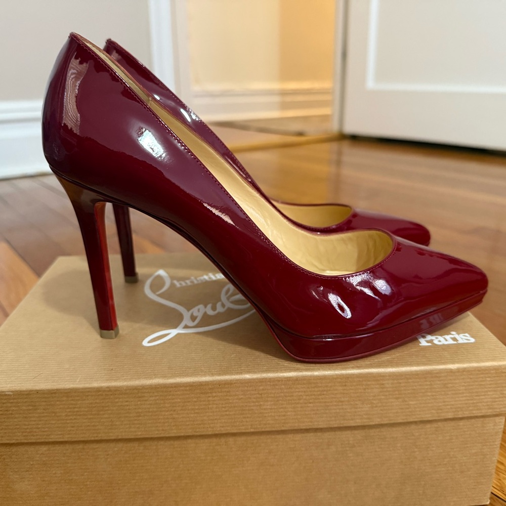 Christian Louboutin Pigalle Plato 100 Burgundy Pumps size 39